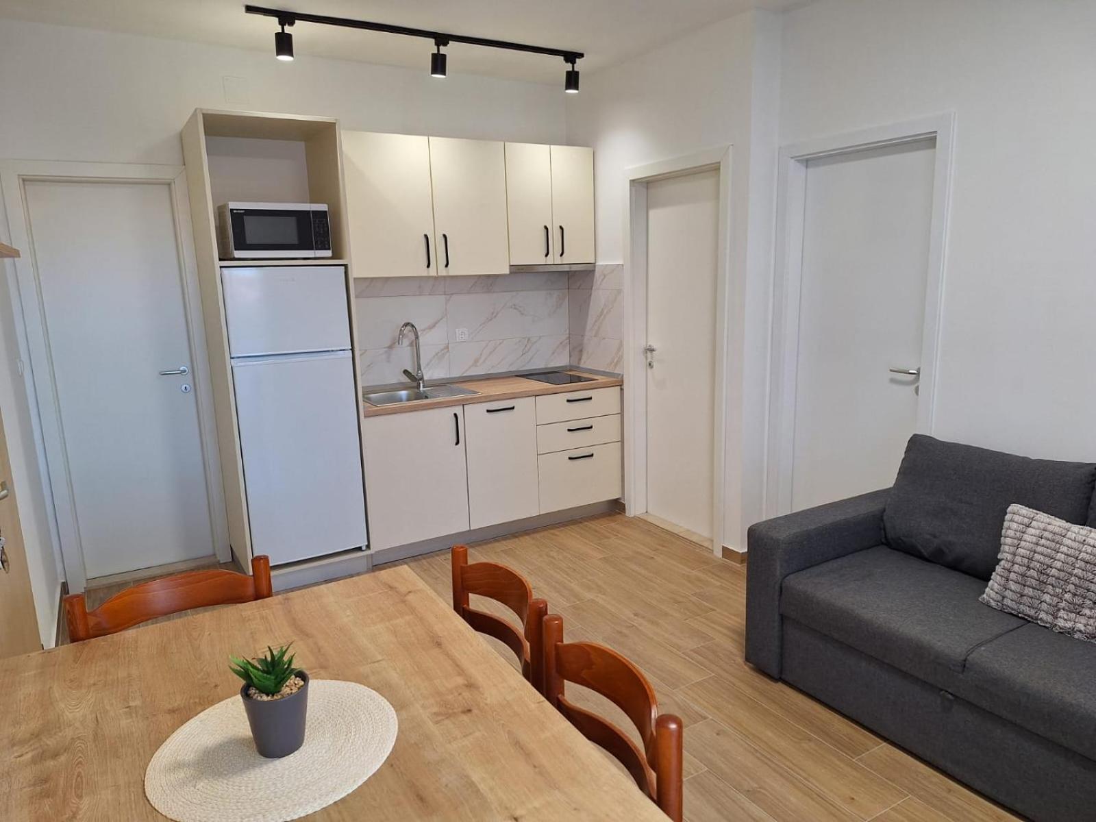 Apartmani Marino Privlaka  Εξωτερικό φωτογραφία