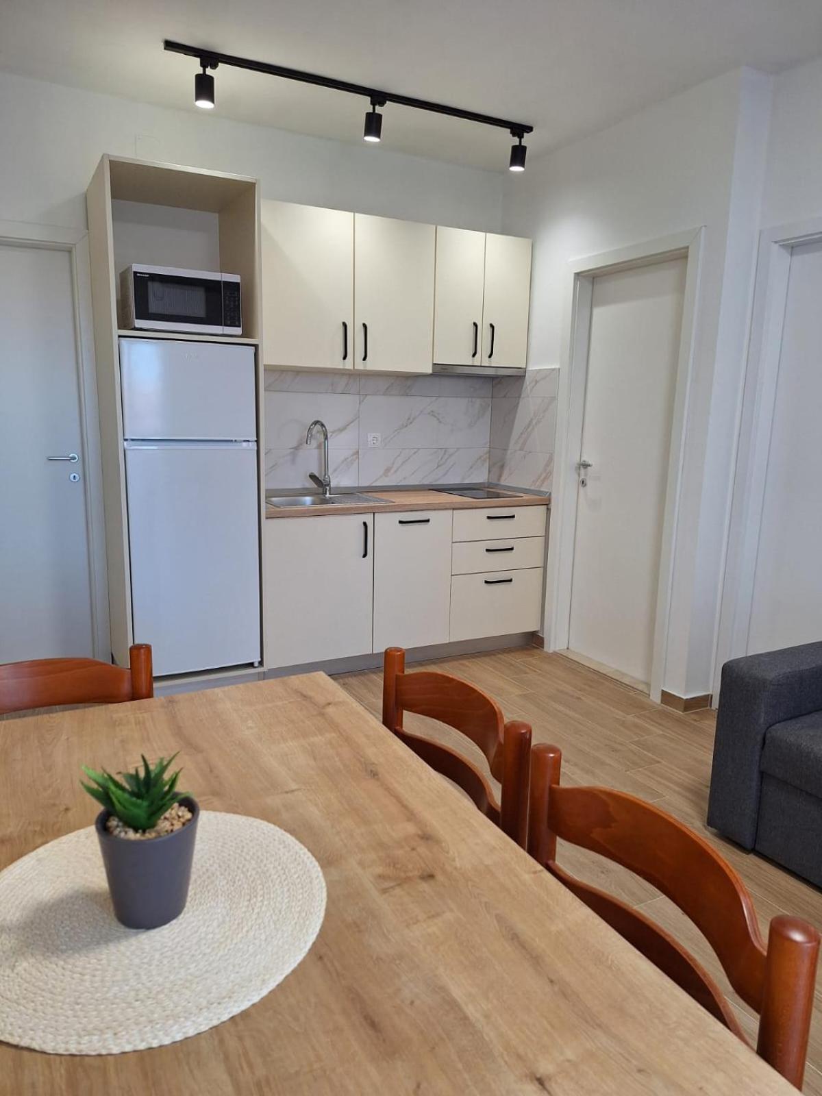Apartmani Marino Privlaka  Εξωτερικό φωτογραφία