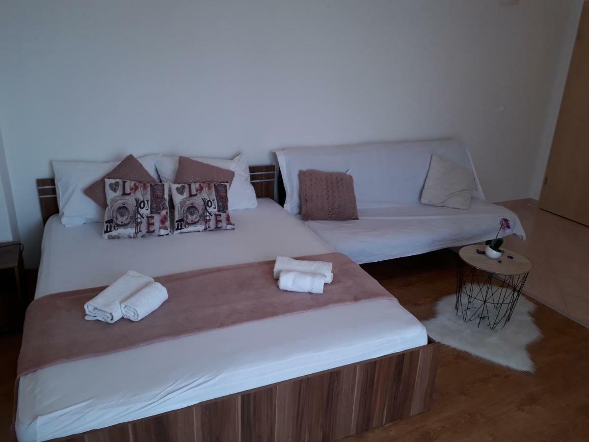 Apartmani Marino Privlaka  Εξωτερικό φωτογραφία